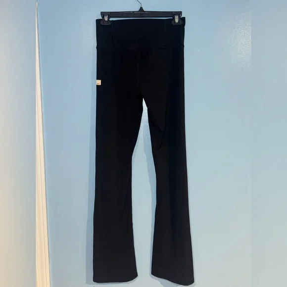 Vuori All The Feels Flare Legging - Picture 2 of 4